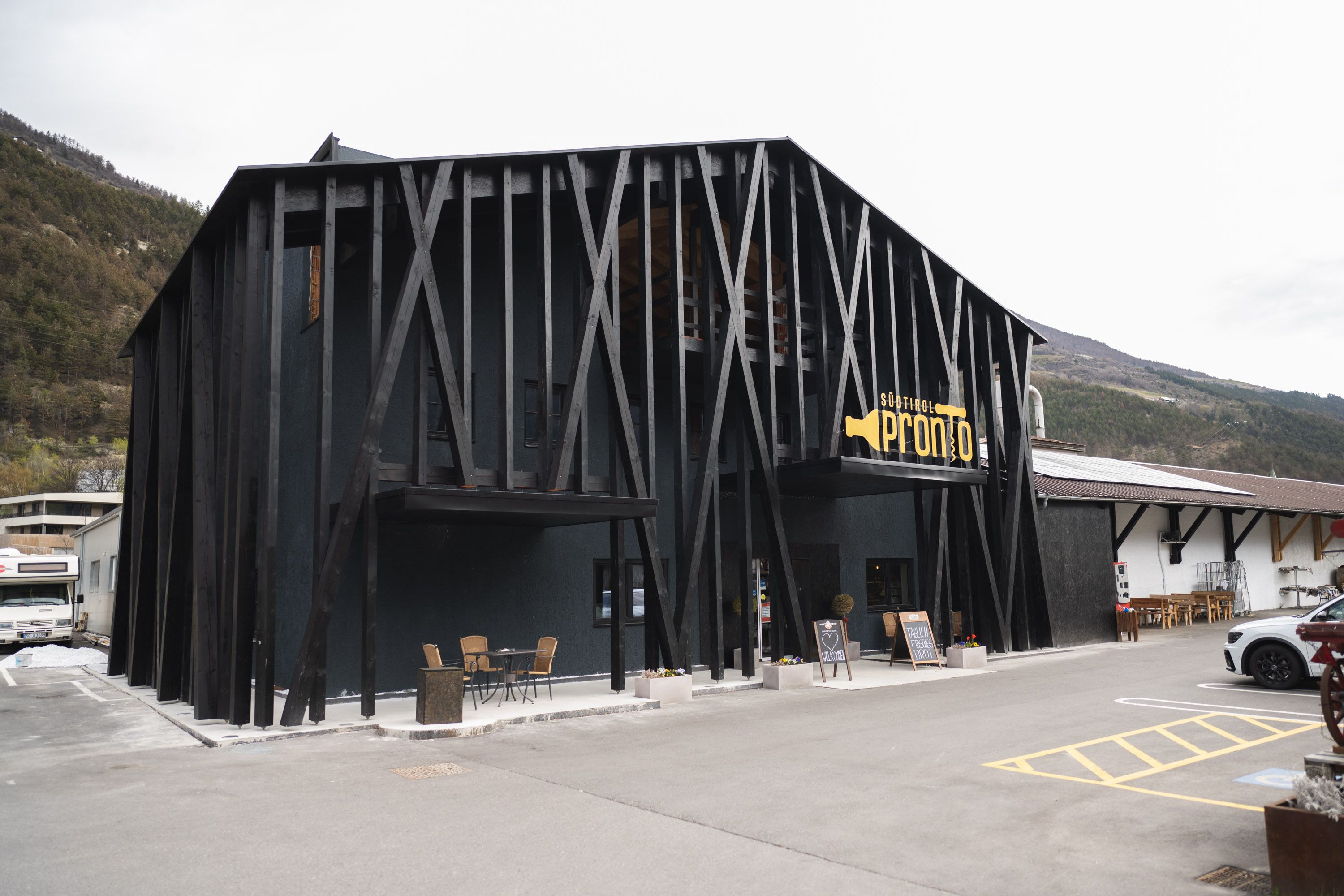 pzlr pronto gebäude 01 web